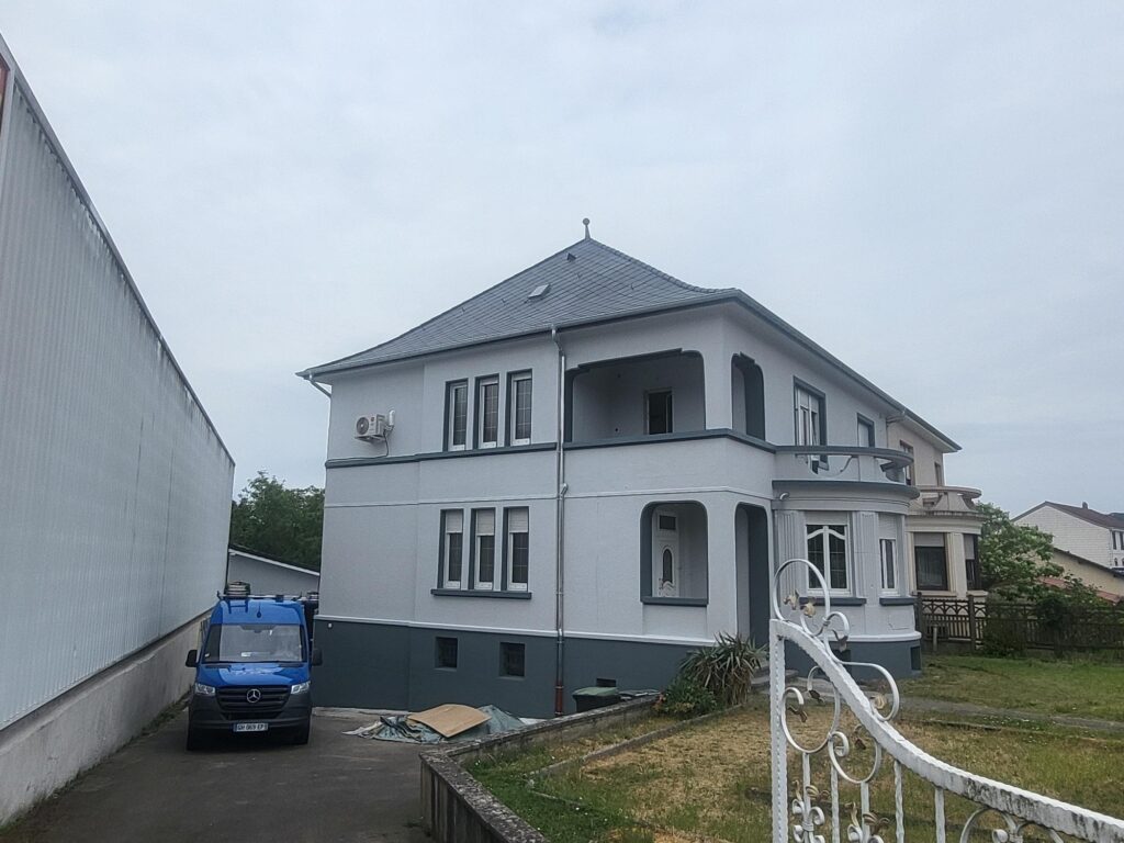 rénovation maison Moselle Sarreguemines - isolation combles Moselle Forbach - travaux toiture Moselle Thionville - couverture toiture zinc Moselle Metz - traitement humidité bâtiment Moselle Sarreguemines - étanchéité toiture Moselle Forbach - pose Velux Moselle Thionville - traitement charpente Moselle Metz - traitement façade et ravalement Moselle Sarreguemines - gouttières zinguerie Moselle Forbach - réparation toiture dégâts infiltration Moselle Thionville - démoussage toiture Moselle Metz - artisan rénovation local Moselle Sarreguemines - avis clients rénovation Moselle Forbach - chantier rénovation avant-après Moselle Thionville - devis rénovation maison Moselle Metz - expert rénovation thermique Moselle Sarreguemines - isolation laine soufflée Moselle Forbach - étanchéité membrane toiture Moselle Thionville