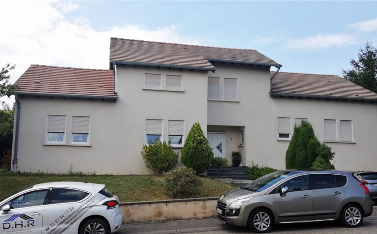rénovation maison Moselle Sarreguemines - isolation combles Moselle Forbach - travaux toiture Moselle Thionville - couverture toiture zinc Moselle Metz - traitement humidité bâtiment Moselle Sarreguemines - étanchéité toiture Moselle Forbach - pose Velux Moselle Thionville - traitement charpente Moselle Metz - traitement façade et ravalement Moselle Sarreguemines - gouttières zinguerie Moselle Forbach - réparation toiture dégâts infiltration Moselle Thionville - démoussage toiture Moselle Metz - artisan rénovation local Moselle Sarreguemines - avis clients rénovation Moselle Forbach - chantier rénovation avant-après Moselle Thionville - devis rénovation maison Moselle Metz - expert rénovation thermique Moselle Sarreguemines - isolation laine soufflée Moselle Forbach - étanchéité membrane toiture Moselle Thionville
