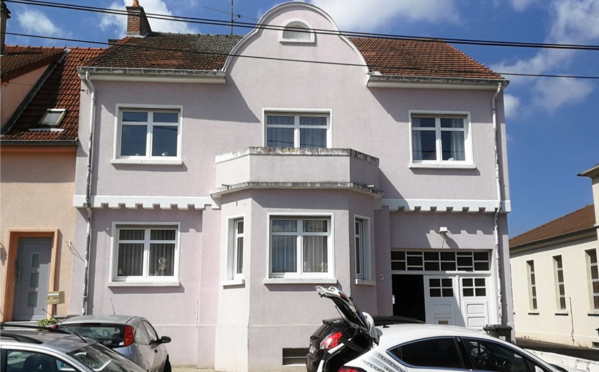 rénovation maison Moselle Sarreguemines - isolation combles Moselle Forbach - travaux toiture Moselle Thionville - couverture toiture zinc Moselle Metz - traitement humidité bâtiment Moselle Sarreguemines - étanchéité toiture Moselle Forbach - pose Velux Moselle Thionville - traitement charpente Moselle Metz - traitement façade et ravalement Moselle Sarreguemines - gouttières zinguerie Moselle Forbach - réparation toiture dégâts infiltration Moselle Thionville - démoussage toiture Moselle Metz - artisan rénovation local Moselle Sarreguemines - avis clients rénovation Moselle Forbach - chantier rénovation avant-après Moselle Thionville - devis rénovation maison Moselle Metz - expert rénovation thermique Moselle Sarreguemines - isolation laine soufflée Moselle Forbach - étanchéité membrane toiture Moselle Thionville