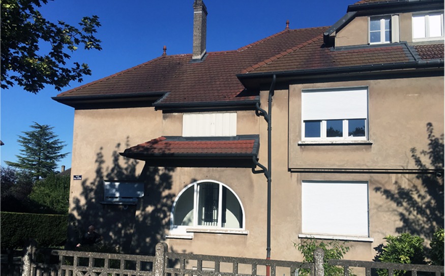 rénovation maison Moselle Sarreguemines - isolation combles Moselle Forbach - travaux toiture Moselle Thionville - couverture toiture zinc Moselle Metz - traitement humidité bâtiment Moselle Sarreguemines - étanchéité toiture Moselle Forbach - pose Velux Moselle Thionville - traitement charpente Moselle Metz - traitement façade et ravalement Moselle Sarreguemines - gouttières zinguerie Moselle Forbach - réparation toiture dégâts infiltration Moselle Thionville - démoussage toiture Moselle Metz - artisan rénovation local Moselle Sarreguemines - avis clients rénovation Moselle Forbach - chantier rénovation avant-après Moselle Thionville - devis rénovation maison Moselle Metz - expert rénovation thermique Moselle Sarreguemines - isolation laine soufflée Moselle Forbach - étanchéité membrane toiture Moselle Thionville