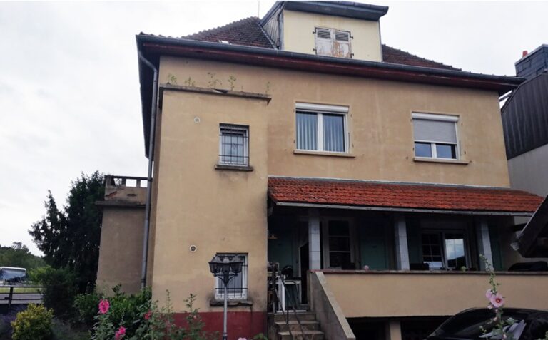 rénovation maison Moselle Sarreguemines - isolation combles Moselle Forbach - travaux toiture Moselle Thionville - couverture toiture zinc Moselle Metz - traitement humidité bâtiment Moselle Sarreguemines - étanchéité toiture Moselle Forbach - pose Velux Moselle Thionville - traitement charpente Moselle Metz - traitement façade et ravalement Moselle Sarreguemines - gouttières zinguerie Moselle Forbach - réparation toiture dégâts infiltration Moselle Thionville - démoussage toiture Moselle Metz - artisan rénovation local Moselle Sarreguemines - avis clients rénovation Moselle Forbach - chantier rénovation avant-après Moselle Thionville - devis rénovation maison Moselle Metz - expert rénovation thermique Moselle Sarreguemines - isolation laine soufflée Moselle Forbach - étanchéité membrane toiture Moselle Thionville