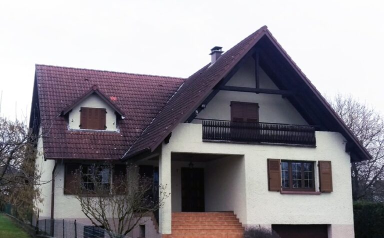 rénovation maison Moselle Sarreguemines - isolation combles Moselle Forbach - travaux toiture Moselle Thionville - couverture toiture zinc Moselle Metz - traitement humidité bâtiment Moselle Sarreguemines - étanchéité toiture Moselle Forbach - pose Velux Moselle Thionville - traitement charpente Moselle Metz - traitement façade et ravalement Moselle Sarreguemines - gouttières zinguerie Moselle Forbach - réparation toiture dégâts infiltration Moselle Thionville - démoussage toiture Moselle Metz - artisan rénovation local Moselle Sarreguemines - avis clients rénovation Moselle Forbach - chantier rénovation avant-après Moselle Thionville - devis rénovation maison Moselle Metz - expert rénovation thermique Moselle Sarreguemines - isolation laine soufflée Moselle Forbach - étanchéité membrane toiture Moselle Thionville