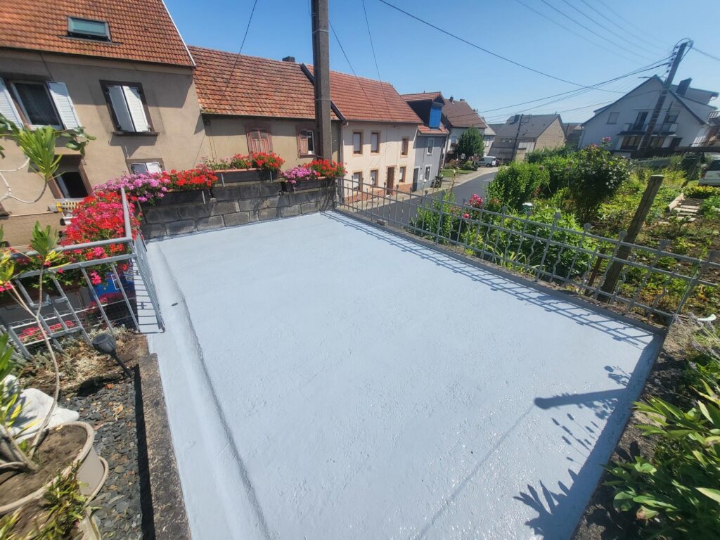 rénovation maison Moselle Sarreguemines - isolation combles Moselle Forbach - travaux toiture Moselle Thionville - couverture toiture zinc Moselle Metz - traitement humidité bâtiment Moselle Sarreguemines - étanchéité toiture Moselle Forbach - pose Velux Moselle Thionville - traitement charpente Moselle Metz - traitement façade et ravalement Moselle Sarreguemines - gouttières zinguerie Moselle Forbach - réparation toiture dégâts infiltration Moselle Thionville - démoussage toiture Moselle Metz - artisan rénovation local Moselle Sarreguemines - avis clients rénovation Moselle Forbach - chantier rénovation avant-après Moselle Thionville - devis rénovation maison Moselle Metz - expert rénovation thermique Moselle Sarreguemines - isolation laine soufflée Moselle Forbach - étanchéité membrane toiture Moselle Thionville