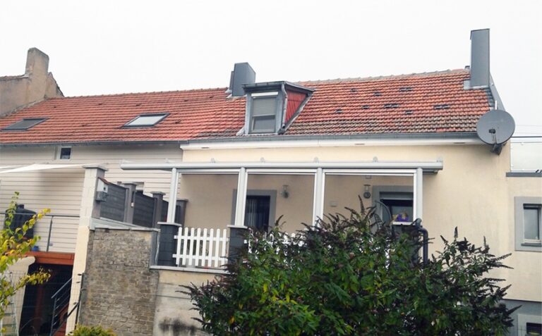 rénovation maison Moselle Sarreguemines - isolation combles Moselle Forbach - travaux toiture Moselle Thionville - couverture toiture zinc Moselle Metz - traitement humidité bâtiment Moselle Sarreguemines - étanchéité toiture Moselle Forbach - pose Velux Moselle Thionville - traitement charpente Moselle Metz - traitement façade et ravalement Moselle Sarreguemines - gouttières zinguerie Moselle Forbach - réparation toiture dégâts infiltration Moselle Thionville - démoussage toiture Moselle Metz - artisan rénovation local Moselle Sarreguemines - avis clients rénovation Moselle Forbach - chantier rénovation avant-après Moselle Thionville - devis rénovation maison Moselle Metz - expert rénovation thermique Moselle Sarreguemines - isolation laine soufflée Moselle Forbach - étanchéité membrane toiture Moselle Thionville