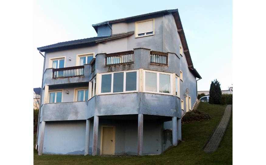 rénovation maison Moselle Sarreguemines - isolation combles Moselle Forbach - travaux toiture Moselle Thionville - couverture toiture zinc Moselle Metz - traitement humidité bâtiment Moselle Sarreguemines - étanchéité toiture Moselle Forbach - pose Velux Moselle Thionville - traitement charpente Moselle Metz - traitement façade et ravalement Moselle Sarreguemines - gouttières zinguerie Moselle Forbach - réparation toiture dégâts infiltration Moselle Thionville - démoussage toiture Moselle Metz - artisan rénovation local Moselle Sarreguemines - avis clients rénovation Moselle Forbach - chantier rénovation avant-après Moselle Thionville - devis rénovation maison Moselle Metz - expert rénovation thermique Moselle Sarreguemines - isolation laine soufflée Moselle Forbach - étanchéité membrane toiture Moselle Thionville