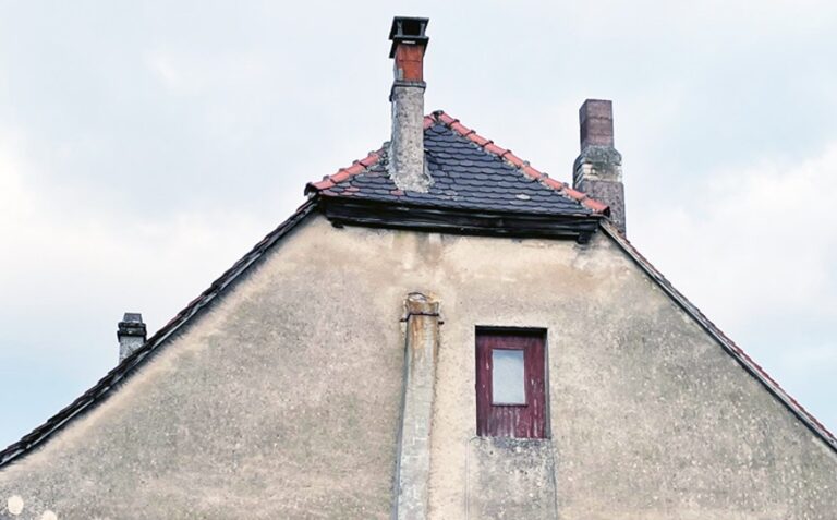 rénovation maison Moselle Sarreguemines - isolation combles Moselle Forbach - travaux toiture Moselle Thionville - couverture toiture zinc Moselle Metz - traitement humidité bâtiment Moselle Sarreguemines - étanchéité toiture Moselle Forbach - pose Velux Moselle Thionville - traitement charpente Moselle Metz - traitement façade et ravalement Moselle Sarreguemines - gouttières zinguerie Moselle Forbach - réparation toiture dégâts infiltration Moselle Thionville - démoussage toiture Moselle Metz - artisan rénovation local Moselle Sarreguemines - avis clients rénovation Moselle Forbach - chantier rénovation avant-après Moselle Thionville - devis rénovation maison Moselle Metz - expert rénovation thermique Moselle Sarreguemines - isolation laine soufflée Moselle Forbach - étanchéité membrane toiture Moselle Thionville