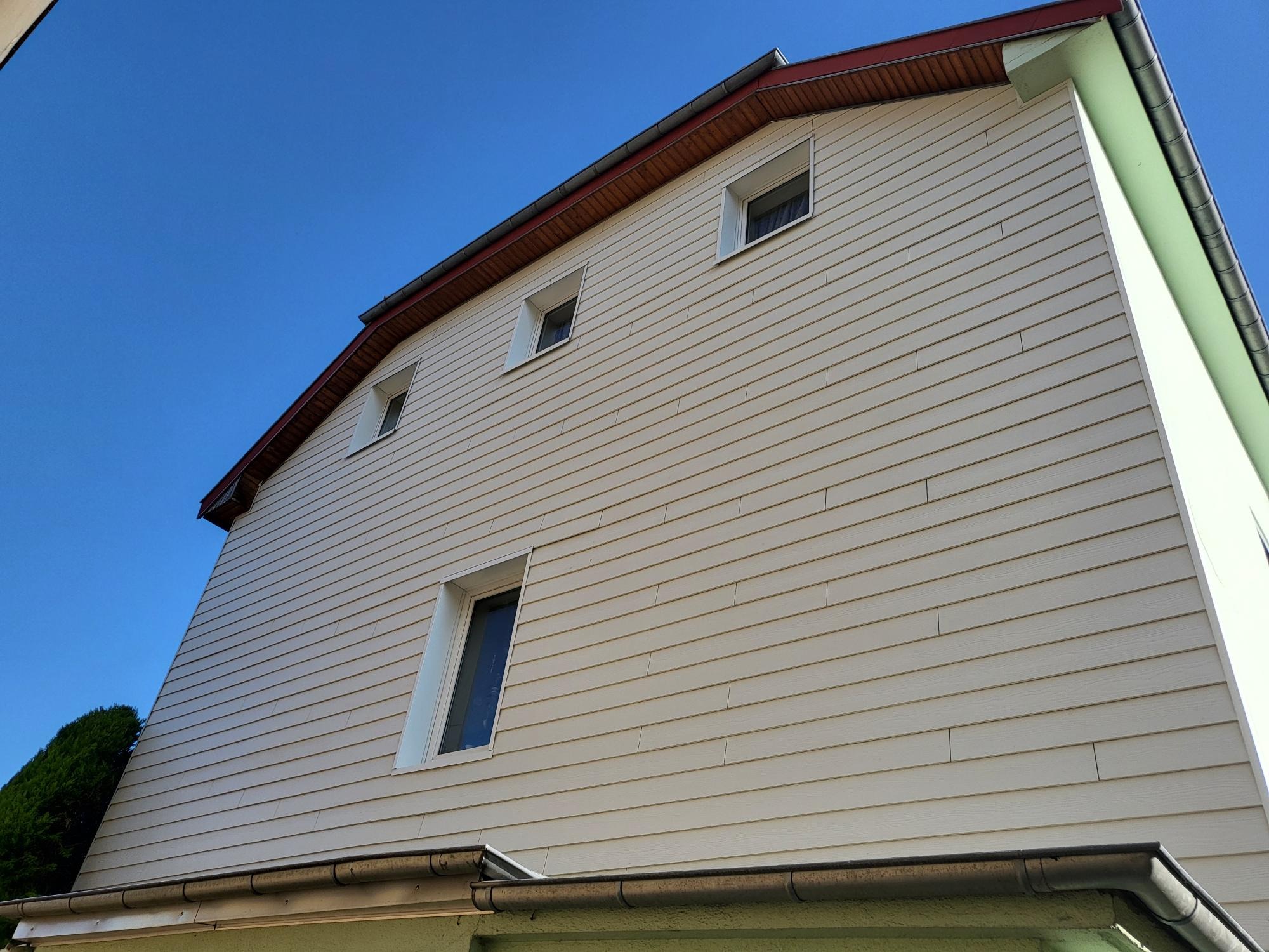 rénovation maison Moselle Sarreguemines - isolation combles Moselle Forbach - travaux toiture Moselle Thionville - couverture toiture zinc Moselle Metz - traitement humidité bâtiment Moselle Sarreguemines - étanchéité toiture Moselle Forbach - pose Velux Moselle Thionville - traitement charpente Moselle Metz - traitement façade et ravalement Moselle Sarreguemines - gouttières zinguerie Moselle Forbach - réparation toiture dégâts infiltration Moselle Thionville - démoussage toiture Moselle Metz - artisan rénovation local Moselle Sarreguemines - avis clients rénovation Moselle Forbach - chantier rénovation avant-après Moselle Thionville - devis rénovation maison Moselle Metz - expert rénovation thermique Moselle Sarreguemines - isolation laine soufflée Moselle Forbach - étanchéité membrane toiture Moselle Thionville